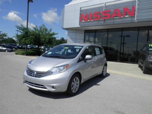 Photo of a 2014-2019 Nissan Versa Note in Brilliant Silver Metallic (paint color code K23)