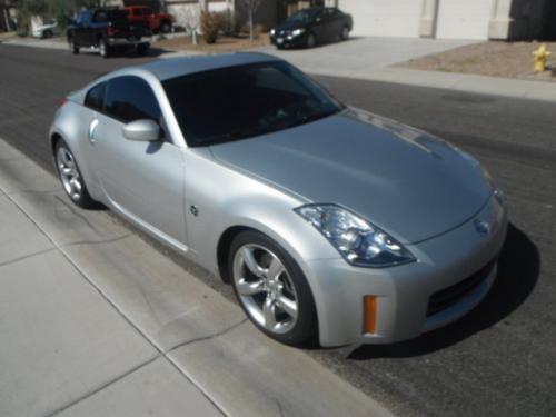 Photo of a 2006-2009 Nissan Z in Silver Alloy (paint color code K23)