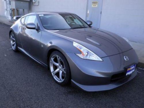 Photo of a 2011-2020 Nissan Z in Gun Metallic (paint color code KAD)