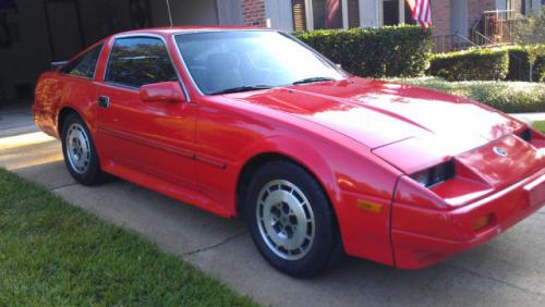 Photo of a 1986 Nissan Z in Hot Red (paint color code 526)