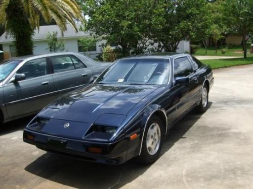 Photo of a 1985-1986 Nissan Z in Black Blue Metallic (paint color code 257)