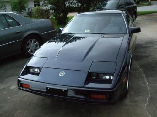 Photo of a 1985-1986 Nissan Z in Black Blue Metallic (paint color code 257)