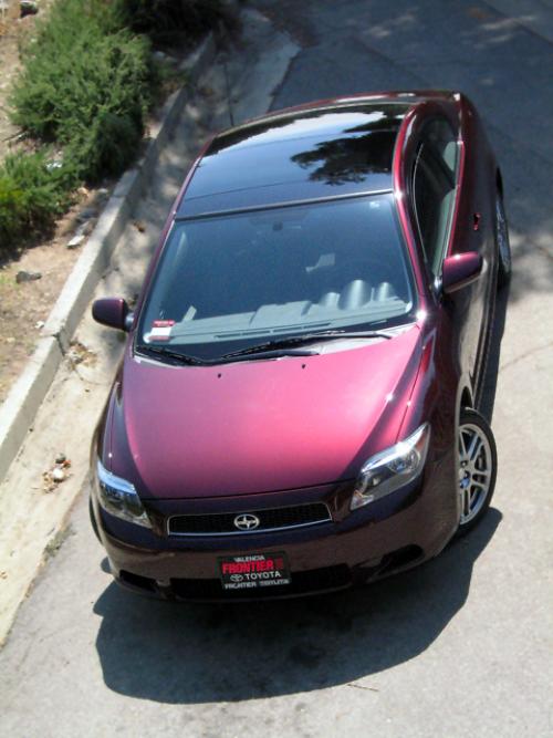 Photo of a 2005-2007 Scion tC in Black Cherry Pearl (paint color code 3P2)