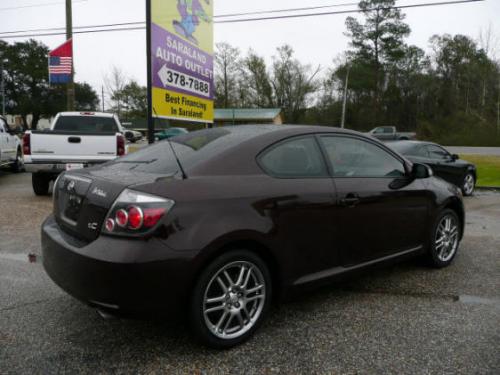 Photo of a 2008-2010 Scion tC in Sizzling Crimson Mica (paint color code 3R0)