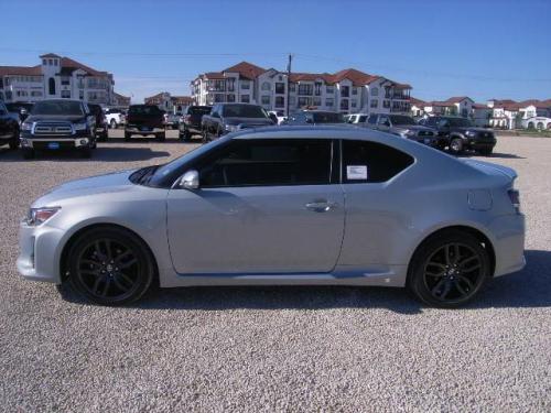 Photo of a 2014 Scion tC in Silver Ignition (paint color code 1J8)