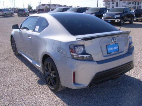 Photo of a 2014 Scion tC in Silver Ignition (paint color code 1J8)