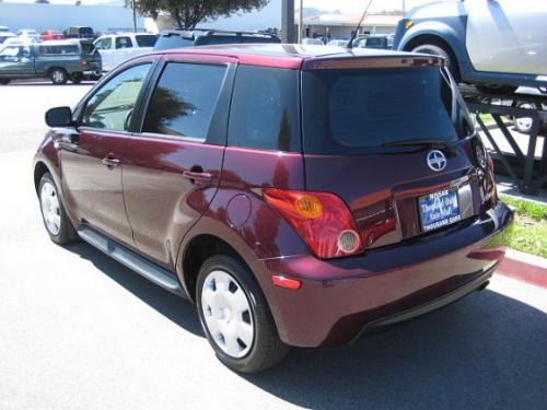 Photo of a 2004-2005 Scion xA in Black Cherry Pearl (paint color code 3P2)