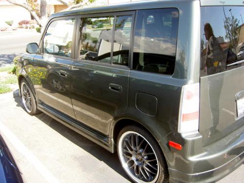 Photo of a 2006 Scion xB in Camouflage Metallic (paint color code 6M7)