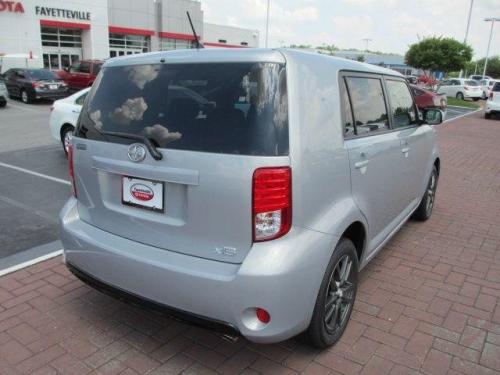 Photo of a 2013 Scion xB in Silver Ignition (paint color code 1J8)