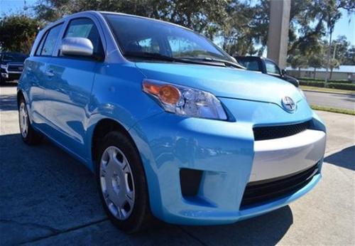 Photo of a 2014 Scion xD in Classic Silver Metallic on Sparkling Sea (paint color code 2MA)