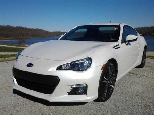 Photo of a 2013-2014 Subaru BRZ in Satin White Pearl (paint color code 37J)