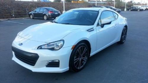 Photo of a 2013-2014 Subaru BRZ in Satin White Pearl (paint color code 37J)