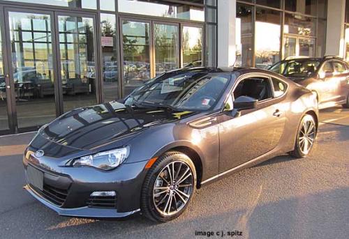 Photo of a 2013-2019 Subaru BRZ in Dark Gray Metallic (paint color code 61K)