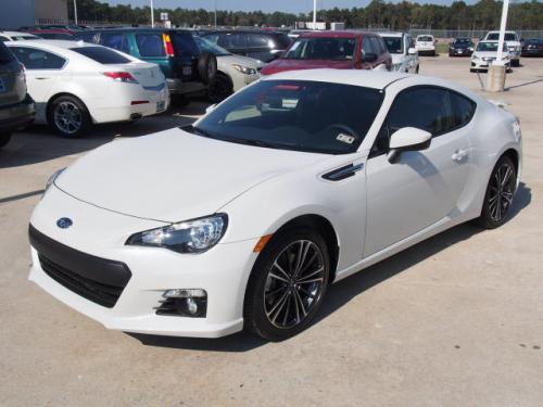 Photo of a 2015-2020 Subaru BRZ in Crystal White Pearl (paint color code K1X)