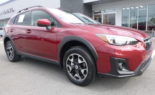 Photo of a 2017-2019 Subaru Impreza in Venetian Red Pearl (paint color code H2Q)