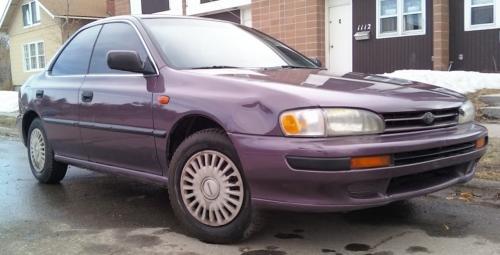 Photo of a 1993-1994 Subaru Impreza in Amethyst Metallic (paint color code 363)