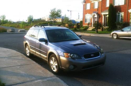 Photo of a 2007 Subaru Legacy in Newport Blue Pearl on Granite Gray (paint color code 6S7)