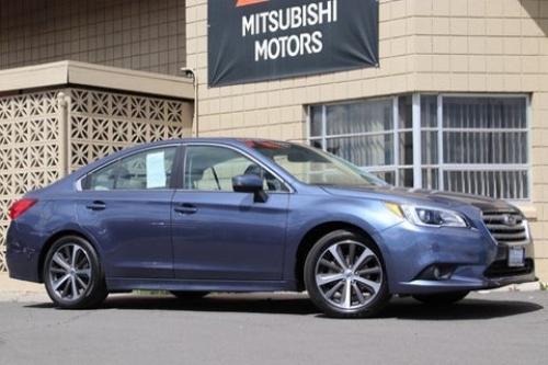 Photo of a 2015-2018 Subaru Legacy in Twilight Blue Metallic (paint color code H1Q)