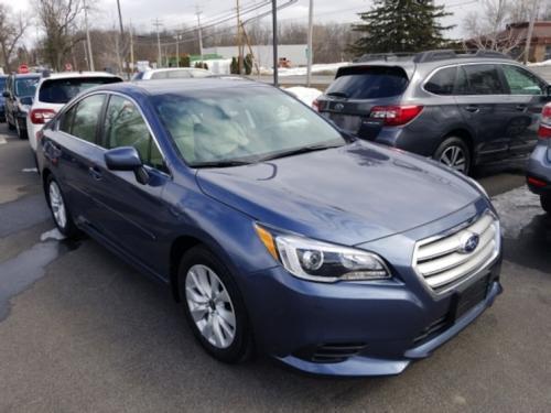 Photo of a 2015-2018 Subaru Legacy in Twilight Blue Metallic (paint color code H1Q)