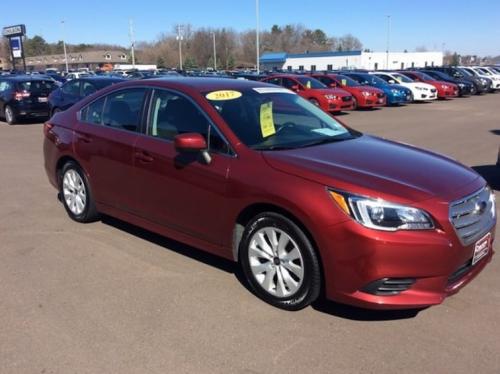 Photo of a 2015-2017 Subaru Legacy in Venetian Red Pearl (paint color code H2Q)