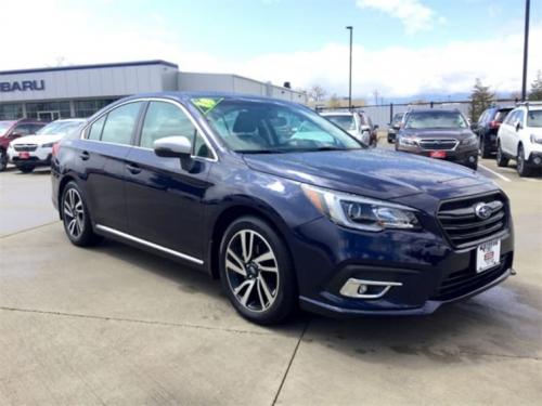 Photo of a 2018 Subaru Legacy in Dark Blue Pearl (paint color code M2Y)