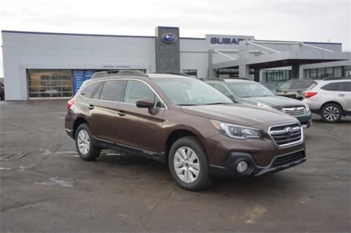 Photo of a 2019 Subaru Legacy in Cinnamon Brown Pearl (paint color code SAM)