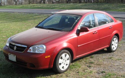 Photo of a 2004-2008 Suzuki Forenza in Fusion Red Metallic (paint color code 70U)