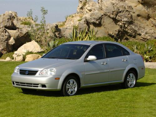 Photo of a 2004-2008 Suzuki Forenza in Titanium Silver Metallic (paint color code 92U)