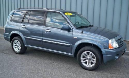 Photo of a 2004-2006 Suzuki XL-7 in Azure Gray Metallic (paint color code ZY4)