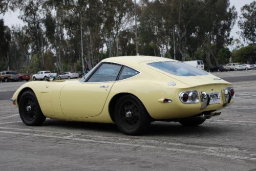 Photo of a 1967-1968 Toyota 2000GT in Bellatrix Yellow (paint color code T1429)