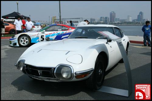 Photo of a 1967-1969 Toyota 2000GT in Pegasus White (paint color code T2309)