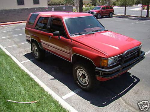 Photo of a 1986-1989 Toyota 4Runner in Red (paint color code 3D7)