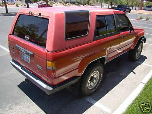 Photo of a 1986-1989 Toyota 4Runner in Red (paint color code 3D7)