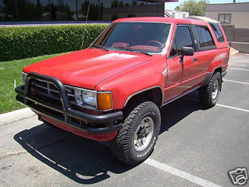 Photo of a 1986-1989 Toyota 4Runner in Red (paint color code 3D7)