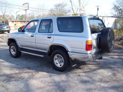 Photo of a 1990-1992 Toyota 4Runner in Silver Metallic (paint color code 147)