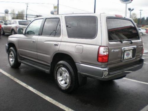 Photo of a 2002 Toyota 4Runner in Thunder Cloud Metallic (paint color code KG9)