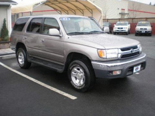 Photo of a 2002 Toyota 4Runner in Thunder Cloud Metallic (paint color code KG9)