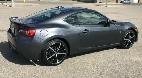 Photo of a 2020 Toyota 86 in Pavement (paint color code P8Y)