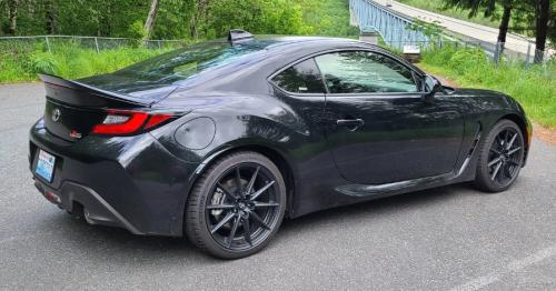 Photo of a 2022-2025 Toyota 86 in Raven (paint color code D4S)