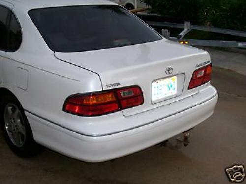 Photo of a 1995-1999 Toyota Avalon in Diamond White Pearl (paint color code 051)