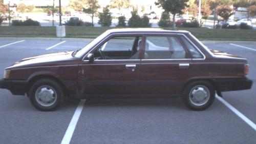 Photo of a 1985-1986 Toyota Camry in Dark Red (paint color code 3F1)