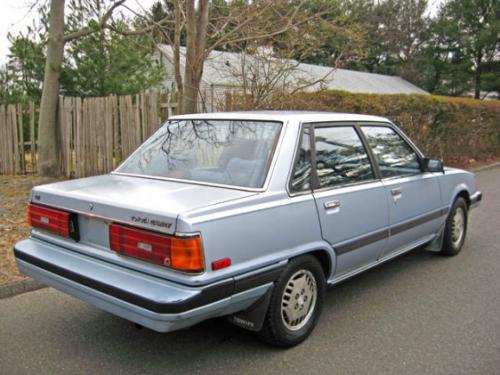 Photo of a 1986 Toyota Camry in Light Blue Metallic (paint color code 2Y9)