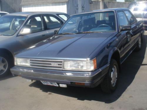 Photo of a 1986 Toyota Camry in Medium Blue Metallic (paint color code 8D4)