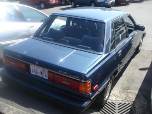 Photo of a 1986 Toyota Camry in Medium Blue Metallic (paint color code 8D4)