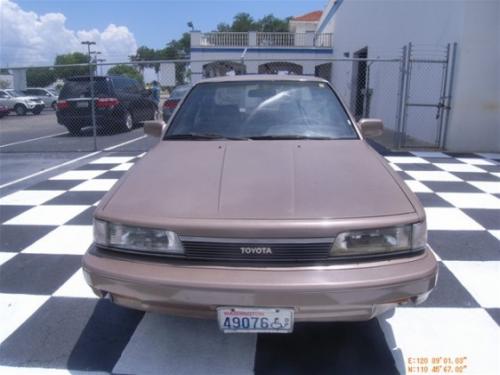 Photo of a 1988 Toyota Camry in Rose Gray Metallic (paint color code 26G)