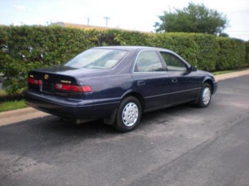 Photo of a 1997-1999 Toyota Camry in Blue Velvet Pearl (paint color code 8L3)