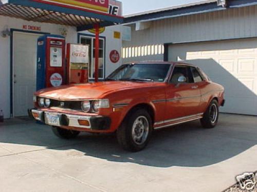 Photo of a 1976-1977 Toyota Celica in Red (paint color code 336)