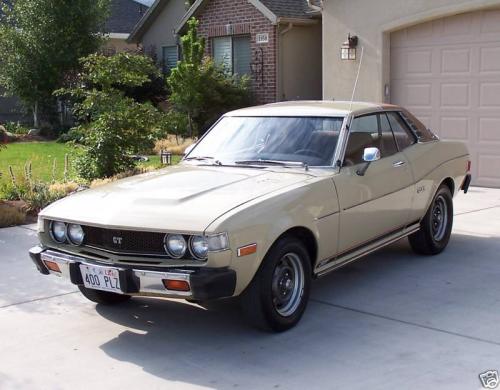 Photo of a 1976-1977 Toyota Celica in Beige (paint color code 464)