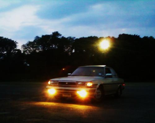 Photo of a 1987-1988 Toyota Cressida in Beige Metallic (paint color code 4G8)