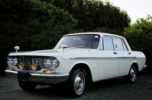 Photo of a 1965-1967 Toyota Crown in Laurel Green Metallic (paint color code T1216)